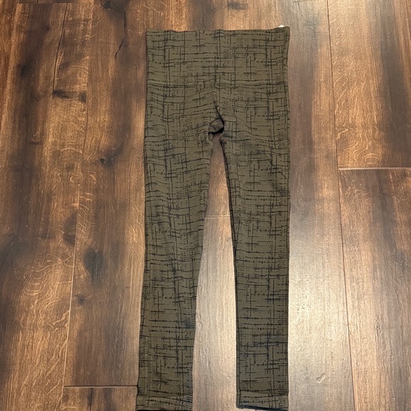 SPANX Olive Patterned Leggings - Picture 2 of 3